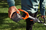 COUPE-BORDURES HUSQVARNA 215iL PACK