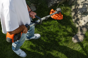 COUPE-BORDURES HUSQVARNA 215iL
